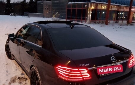 Mercedes-Benz E-Класс, 2015 год, 1 800 000 рублей, 6 фотография