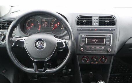 Volkswagen Polo VI (EU Market), 2015 год, 784 000 рублей, 8 фотография