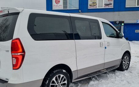 Hyundai Grand Starex Grand Starex I рестайлинг 2, 2020 год, 4 750 000 рублей, 13 фотография