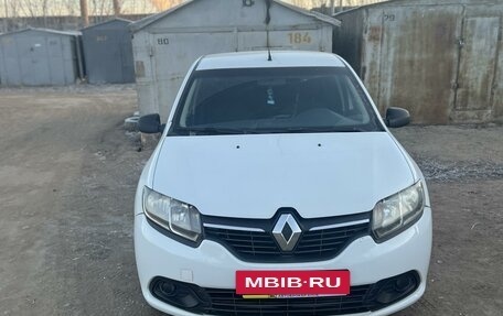 Renault Logan II, 2017 год, 625 000 рублей, 2 фотография