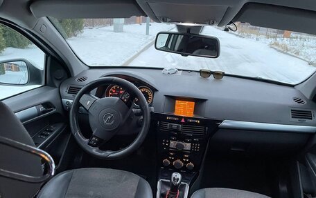 Opel Astra H, 2011 год, 700 000 рублей, 15 фотография