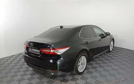 Toyota Camry, 2021 год, 3 550 000 рублей, 9 фотография