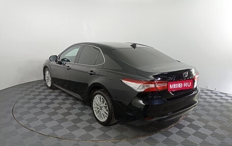 Toyota Camry, 2021 год, 3 550 000 рублей, 11 фотография