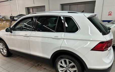 Volkswagen Tiguan II, 2017 год, 2 467 600 рублей, 4 фотография