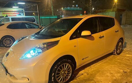 Nissan Leaf I, 2012 год, 1 230 000 рублей, 5 фотография