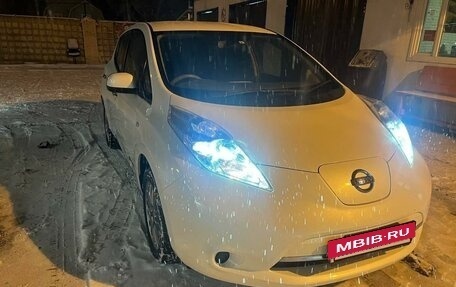 Nissan Leaf I, 2012 год, 1 230 000 рублей, 8 фотография