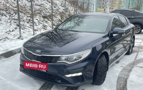 KIA Optima IV, 2018 год, 2 600 000 рублей, 3 фотография