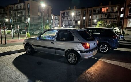 Ford Fiesta, 2001 год, 295 000 рублей, 2 фотография