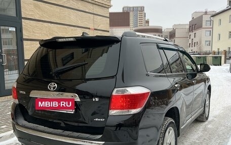 Toyota Highlander III, 2013 год, 2 430 000 рублей, 3 фотография