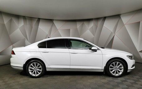 Volkswagen Passat B8 рестайлинг, 2015 год, 2 315 700 рублей, 6 фотография