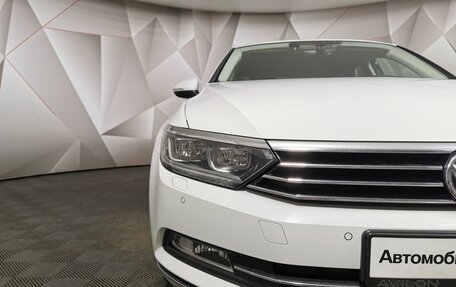 Volkswagen Passat B8 рестайлинг, 2015 год, 2 315 700 рублей, 17 фотография