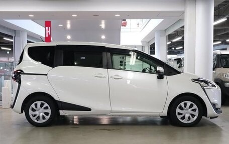 Toyota Sienta II, 2016 год, 1 170 000 рублей, 6 фотография