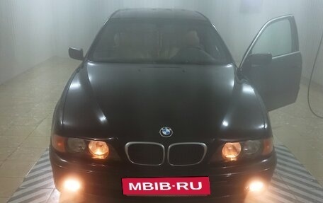 BMW 5 серия, 2002 год, 660 000 рублей, 10 фотография