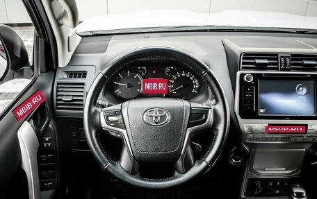 Toyota Land Cruiser Prado 150 рестайлинг 2, 2018 год, 5 237 000 рублей, 17 фотография