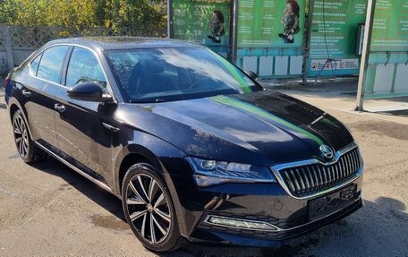 Skoda Superb III рестайлинг, 2024 год, 3 390 000 рублей, 4 фотография