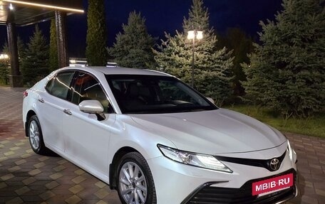 Toyota Camry, 2022 год, 4 150 000 рублей, 6 фотография