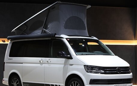 Volkswagen California T6, 2016 год, 9 000 000 рублей, 3 фотография