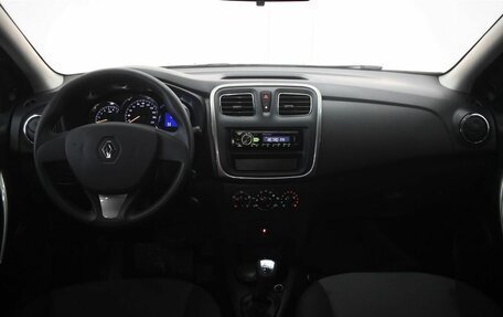 Renault Logan II, 2015 год, 870 000 рублей, 5 фотография