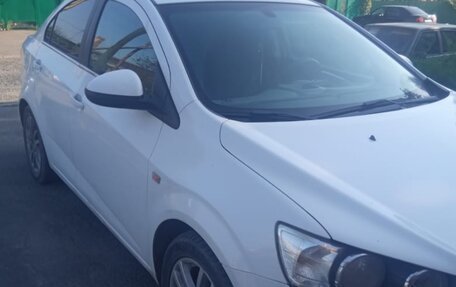 Chevrolet Aveo III, 2013 год, 650 000 рублей, 2 фотография