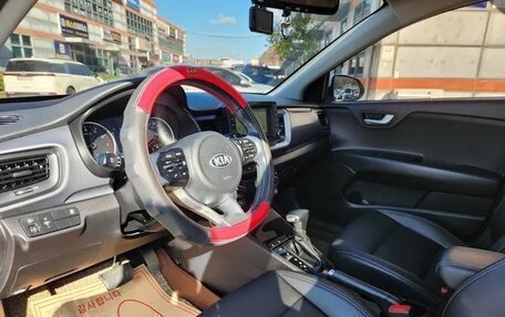 KIA Stonic, 2021 год, 1 430 000 рублей, 8 фотография