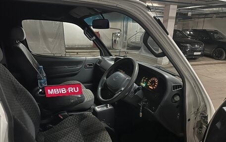 Toyota HiAce H100, 2001 год, 1 200 000 рублей, 9 фотография