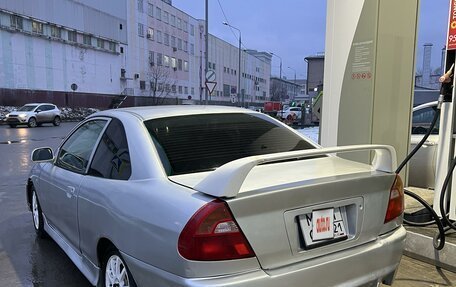 Mitsubishi Mirage VI рестайлинг, 2001 год, 275 000 рублей, 4 фотография