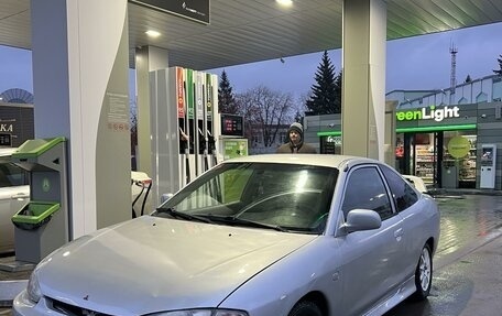 Mitsubishi Mirage VI рестайлинг, 2001 год, 275 000 рублей, 5 фотография