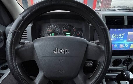 Jeep Liberty (Patriot), 2008 год, 775 000 рублей, 24 фотография