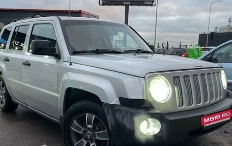 Jeep Liberty (Patriot), 2008 год, 775 000 рублей, 28 фотография