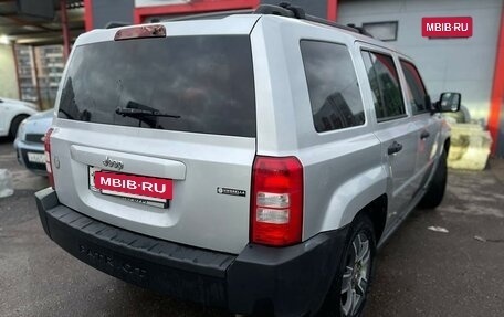 Jeep Liberty (Patriot), 2008 год, 775 000 рублей, 29 фотография