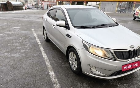 KIA Rio III рестайлинг, 2013 год, 780 000 рублей, 2 фотография