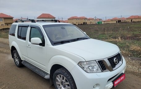 Nissan Pathfinder, 2011 год, 1 920 000 рублей, 1 фотография