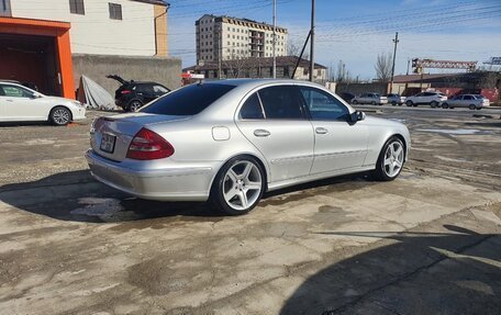 Mercedes-Benz E-Класс, 2005 год, 900 000 рублей, 7 фотография