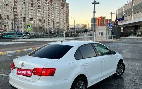 Volkswagen Jetta VI, 2012 год, 675 000 рублей, 4 фотография