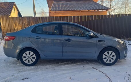 KIA Rio III рестайлинг, 2013 год, 880 000 рублей, 1 фотография