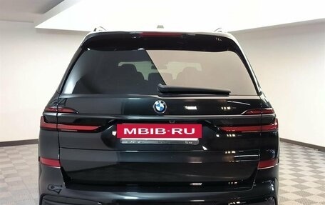 BMW X7, 2024 год, 19 000 000 рублей, 3 фотография