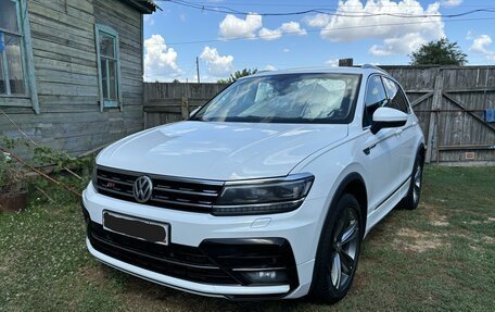 Volkswagen Tiguan II, 2018 год, 3 150 000 рублей, 2 фотография