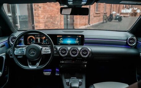 Mercedes-Benz CLA, 2019 год, 2 760 000 рублей, 7 фотография