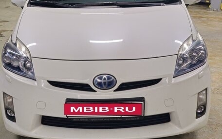 Toyota Prius, 2010 год, 1 200 000 рублей, 7 фотография