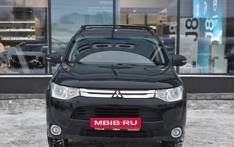 Mitsubishi Outlander III рестайлинг 3, 2014 год, 1 730 000 рублей, 2 фотография