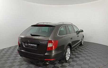 Skoda Superb III рестайлинг, 2011 год, 1 147 000 рублей, 9 фотография