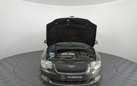 Skoda Superb III рестайлинг, 2011 год, 1 147 000 рублей, 13 фотография