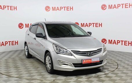 Hyundai Solaris II рестайлинг, 2015 год, 865 000 рублей, 3 фотография