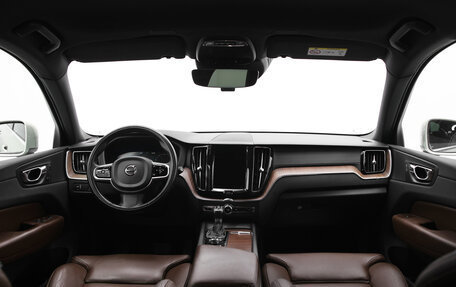 Volvo XC60 II, 2020 год, 3 825 000 рублей, 5 фотография