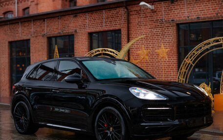 Porsche Cayenne III, 2020 год, 12 530 000 рублей, 3 фотография