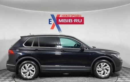 Volkswagen Tiguan II, 2021 год, 3 499 000 рублей, 3 фотография