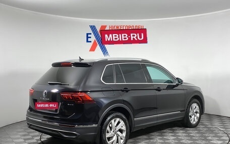 Volkswagen Tiguan II, 2021 год, 3 499 000 рублей, 4 фотография