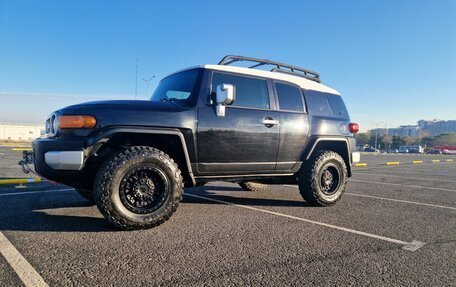 Toyota FJ Cruiser, 2006 год, 2 600 000 рублей, 3 фотография