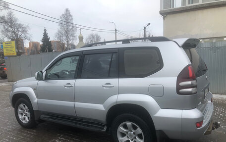 Toyota Land Cruiser Prado 120 рестайлинг, 2004 год, 1 400 000 рублей, 2 фотография