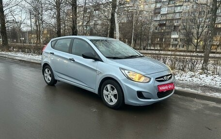 Hyundai Solaris II рестайлинг, 2012 год, 950 000 рублей, 2 фотография